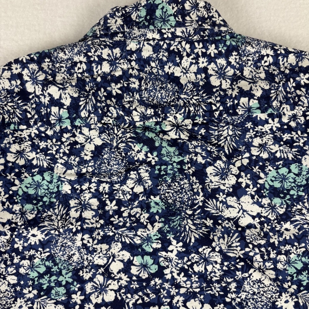 Lee, Floral/Pineapple Print, Shirt Regular Fit, Button Down, Short Sleeve Size L - Picture 6 of 10